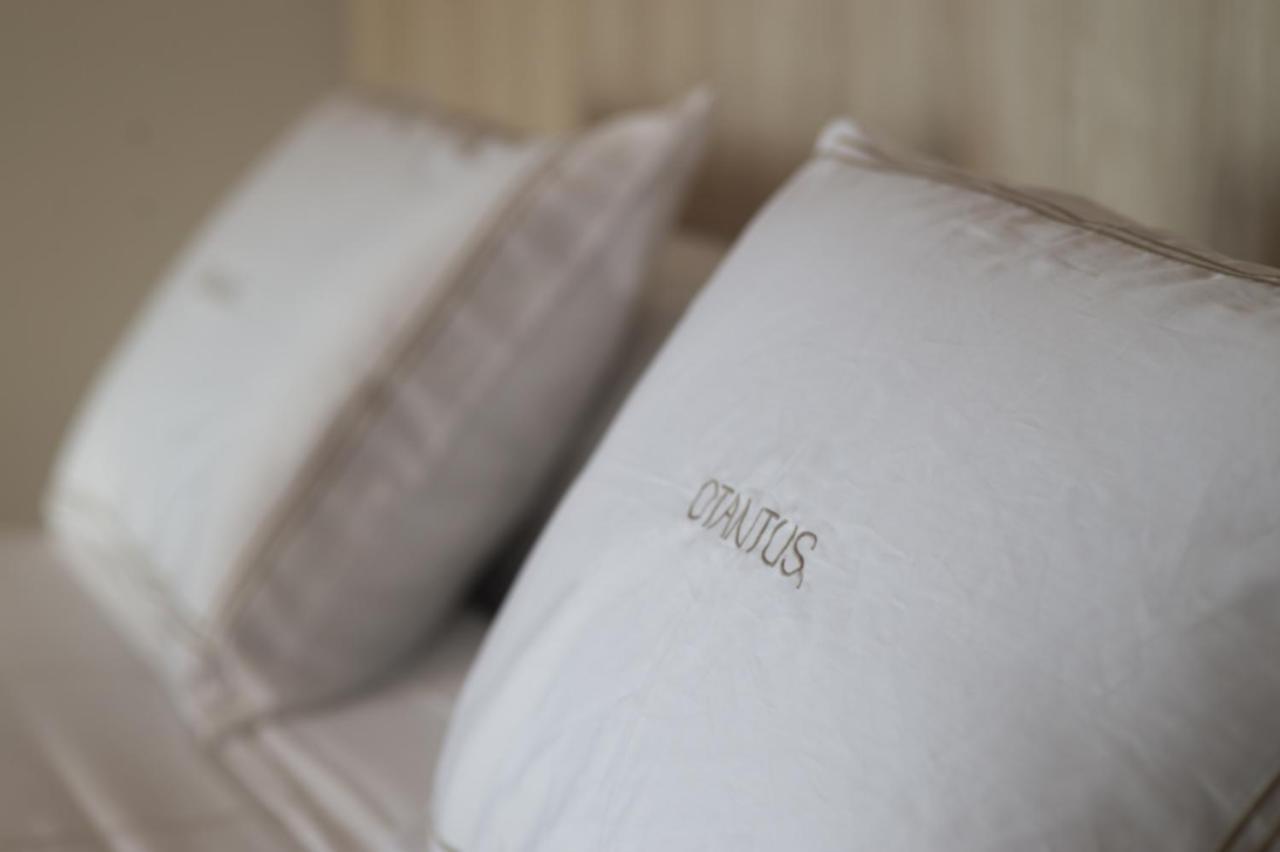 Otantus Hotel ムロス エクステリア 写真